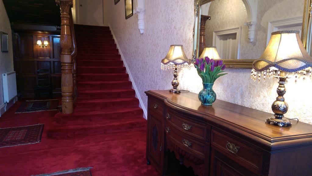 Lochinver Guesthouse Ayr Extérieur photo