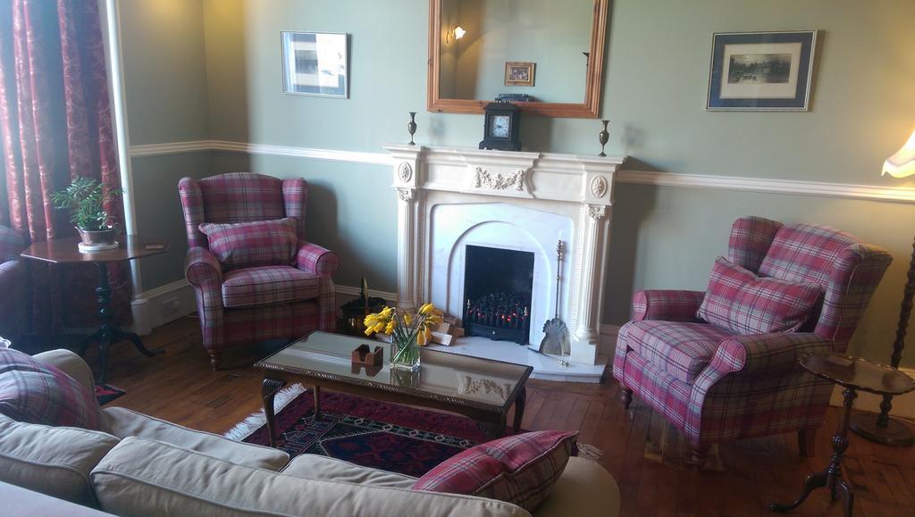 Lochinver Guesthouse Ayr Extérieur photo