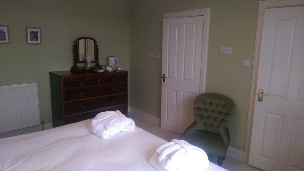 Lochinver Guesthouse Ayr Extérieur photo