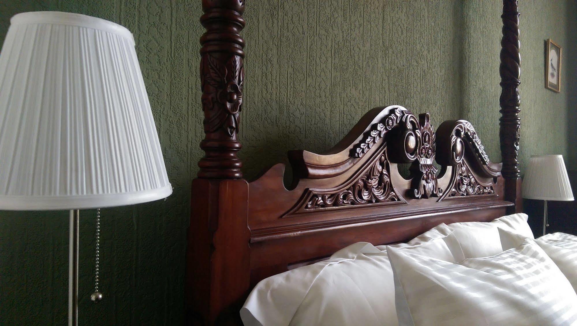 Lochinver Guesthouse Ayr Extérieur photo