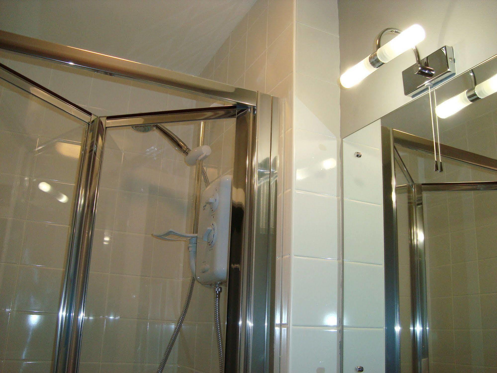 Lochinver Guesthouse Ayr Extérieur photo