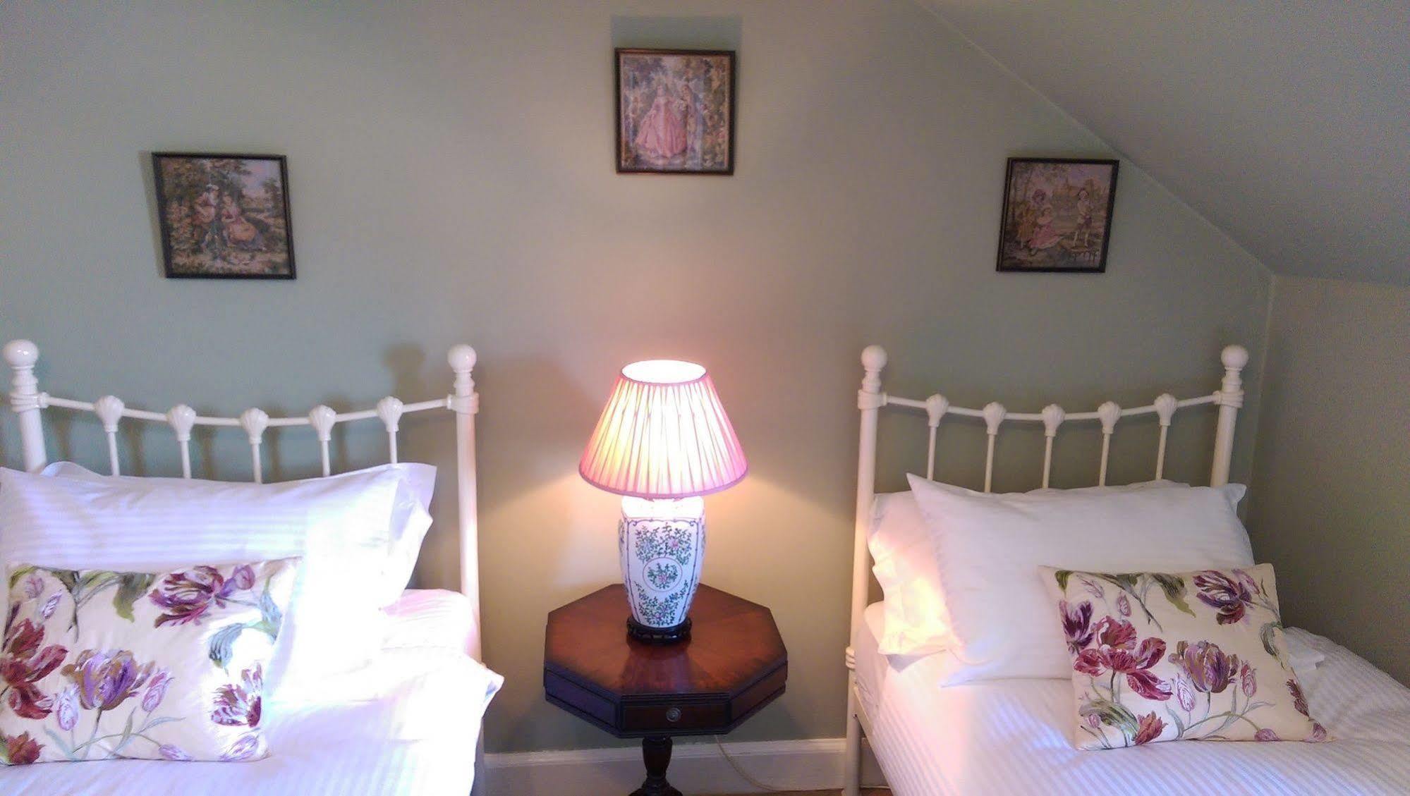 Lochinver Guesthouse Ayr Extérieur photo